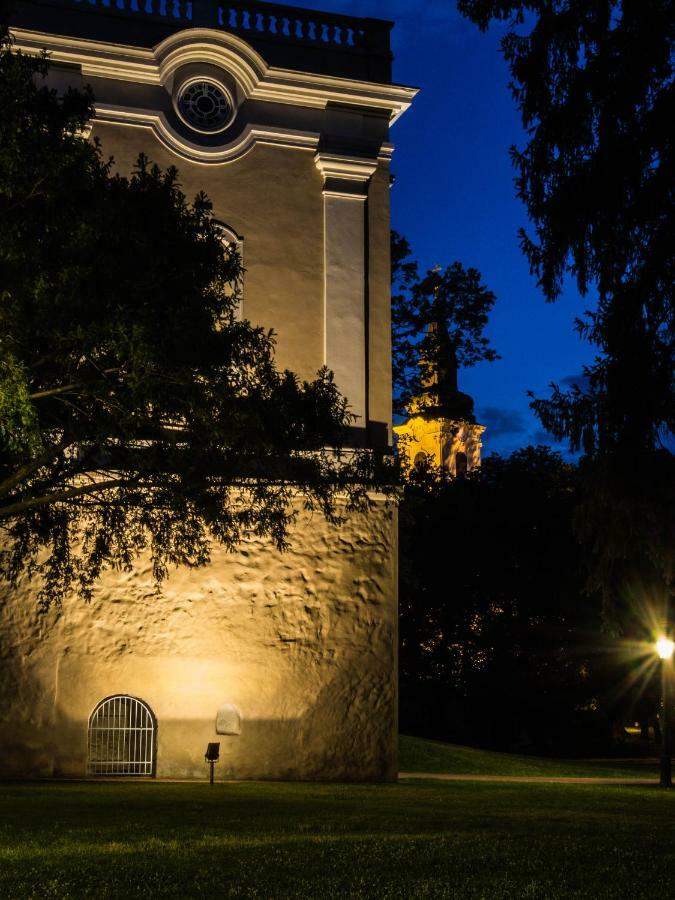Feliz Apartman Gyula Eksteriør bilde